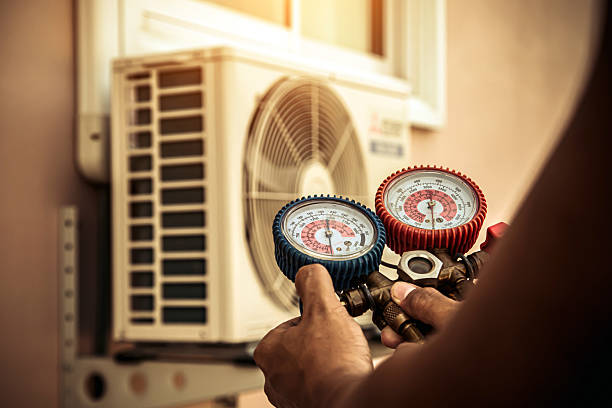 Professional Ac Installation technician working in Perkiomenville, PA